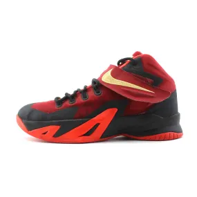 NIKE LEBRON ZOOM SOLDIER 8