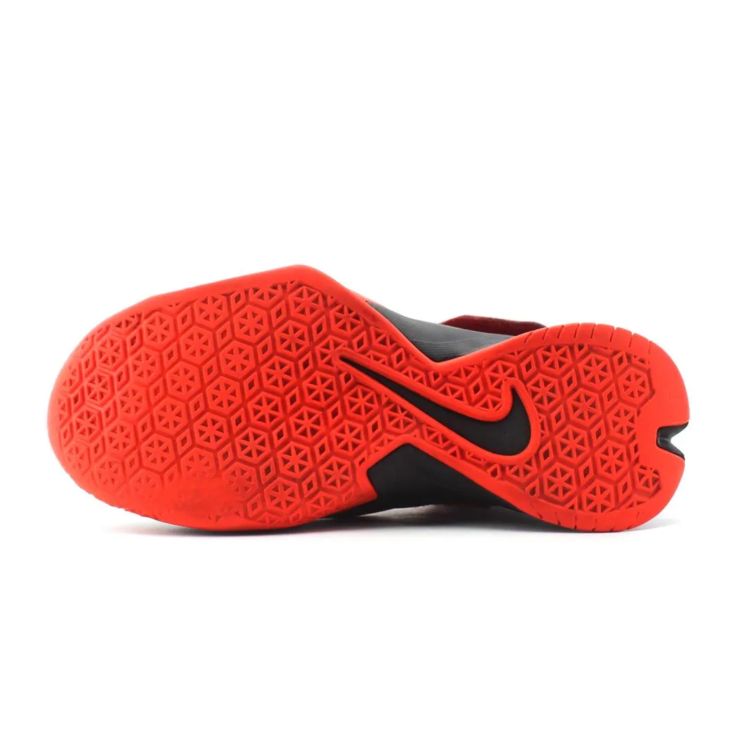 NIKE LEBRON ZOOM SOLDIER 8
